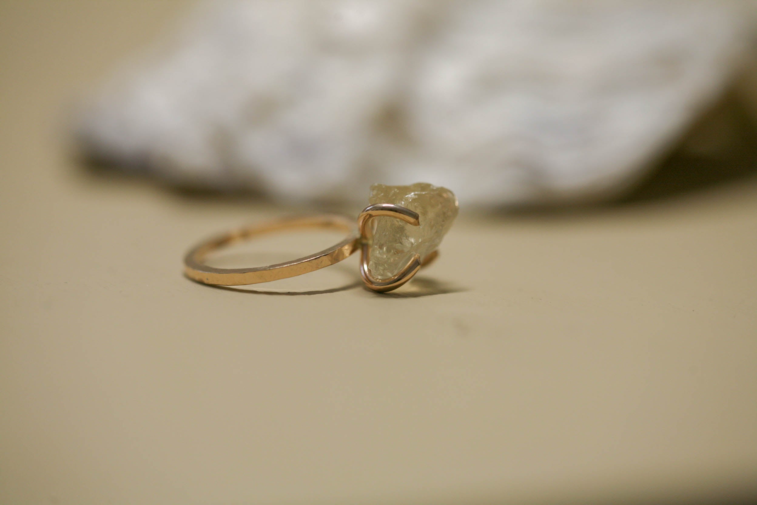 Bague pierre de soleil d'Oregon taille 5