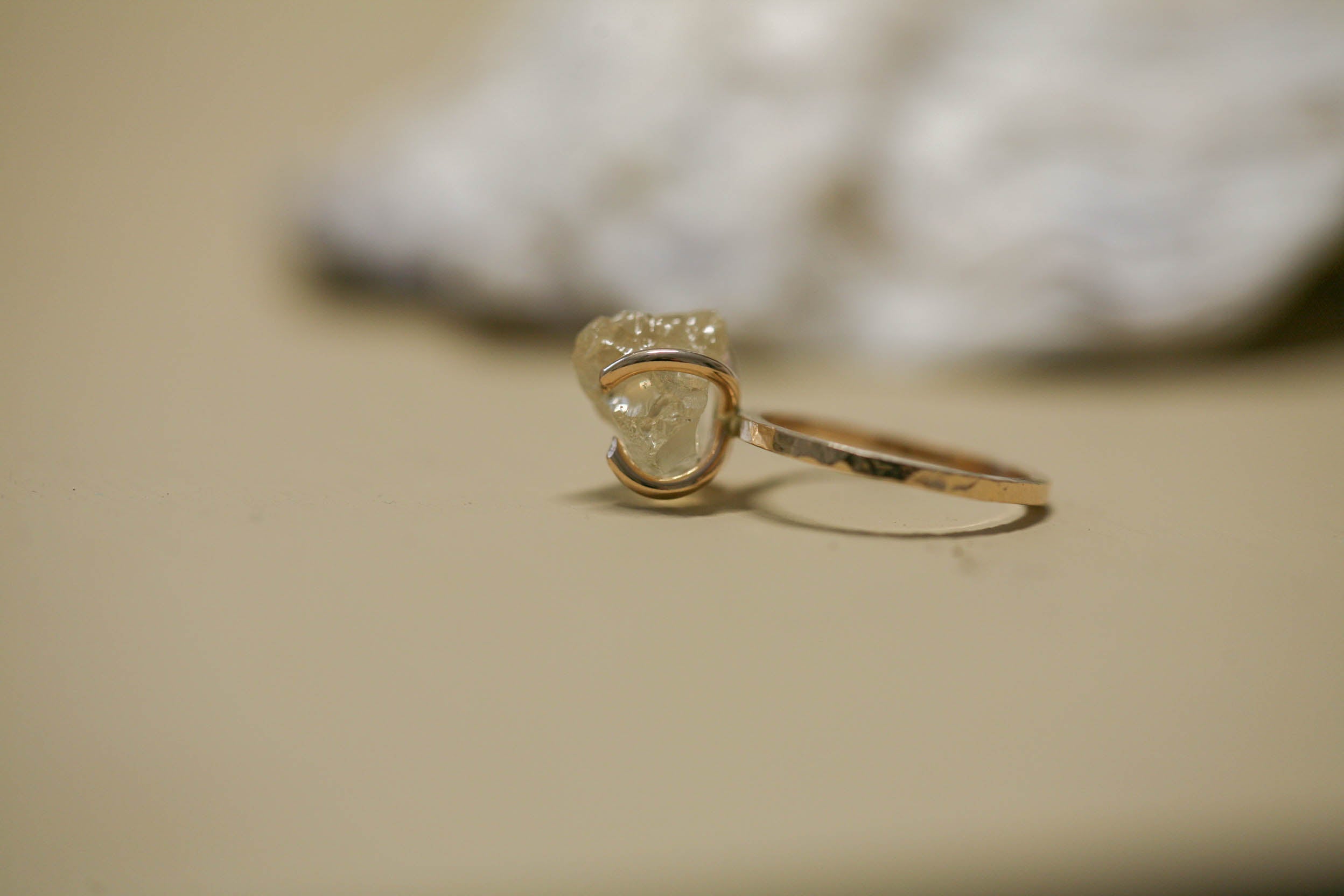 Bague pierre de soleil d'Oregon taille 5