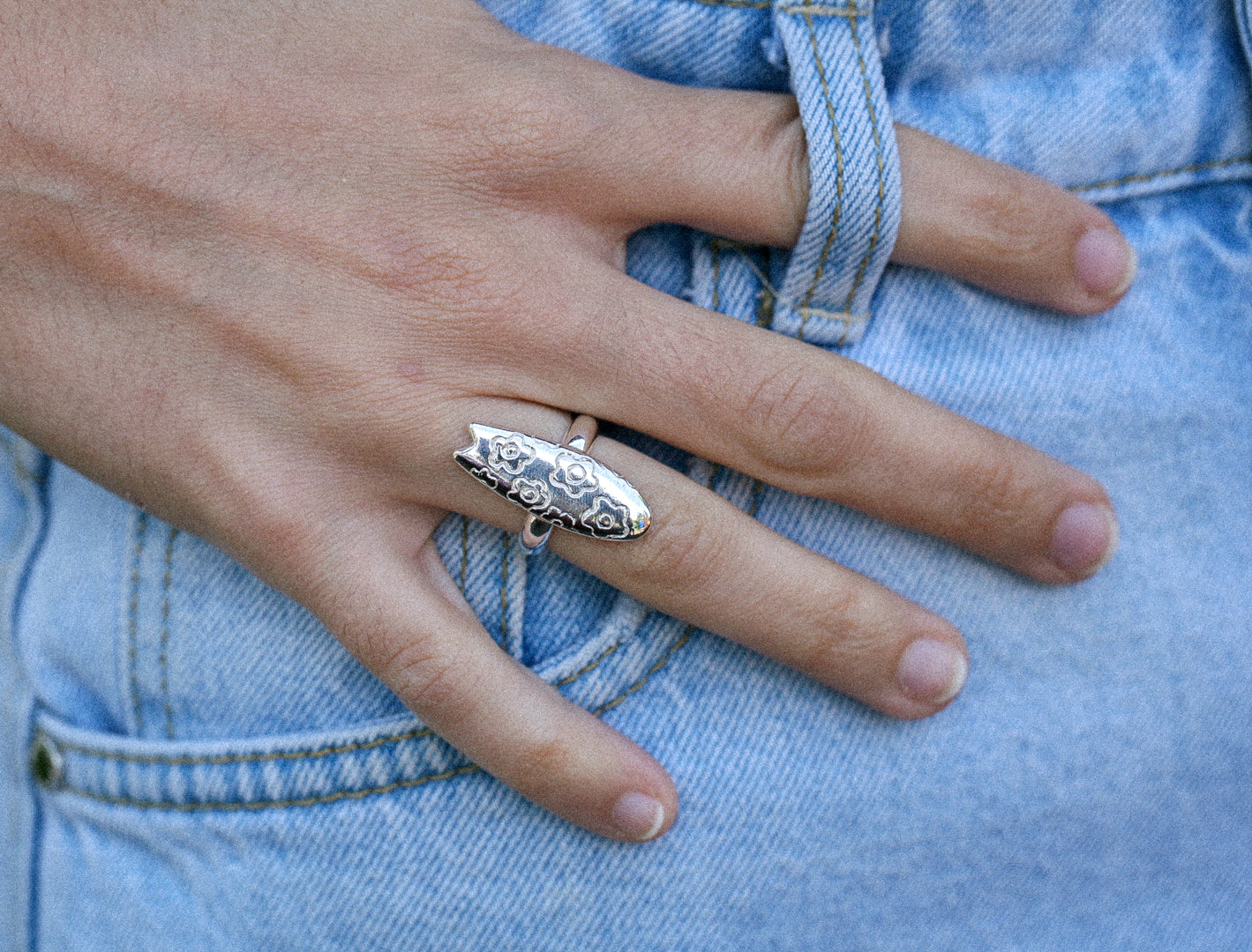 Flowers surfboard ring