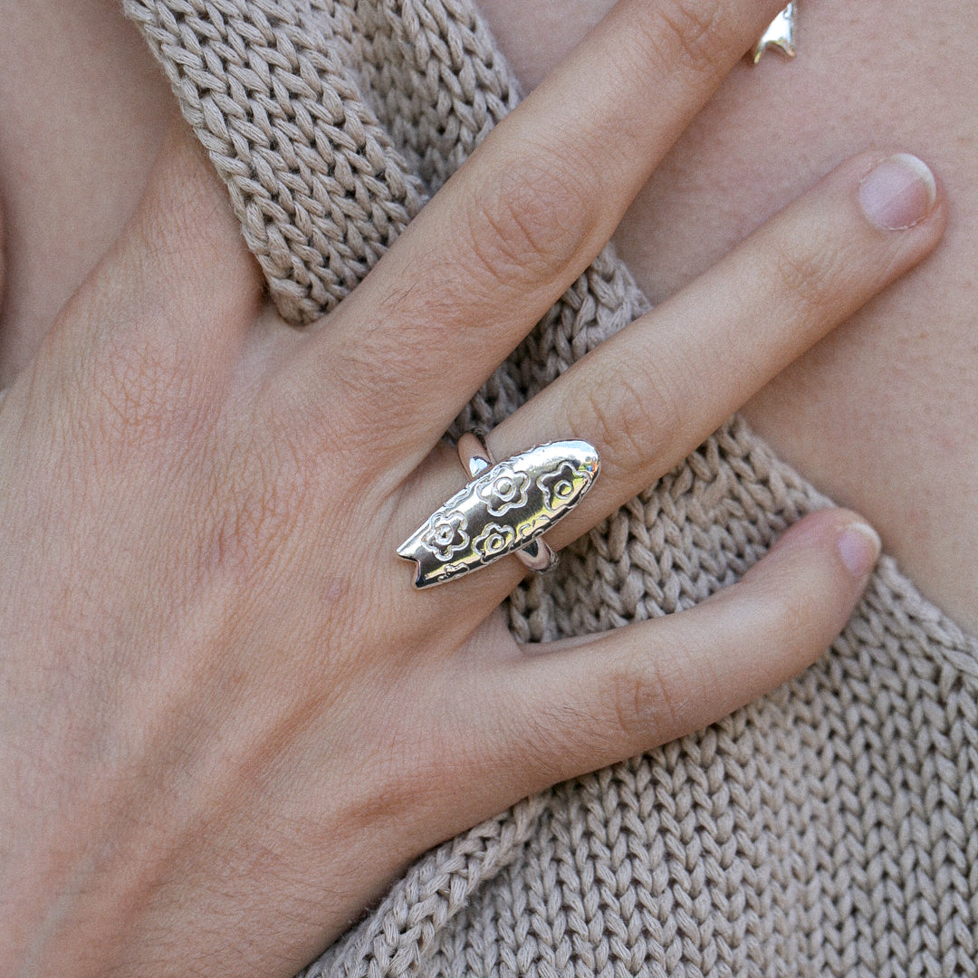 Flowers surfboard ring