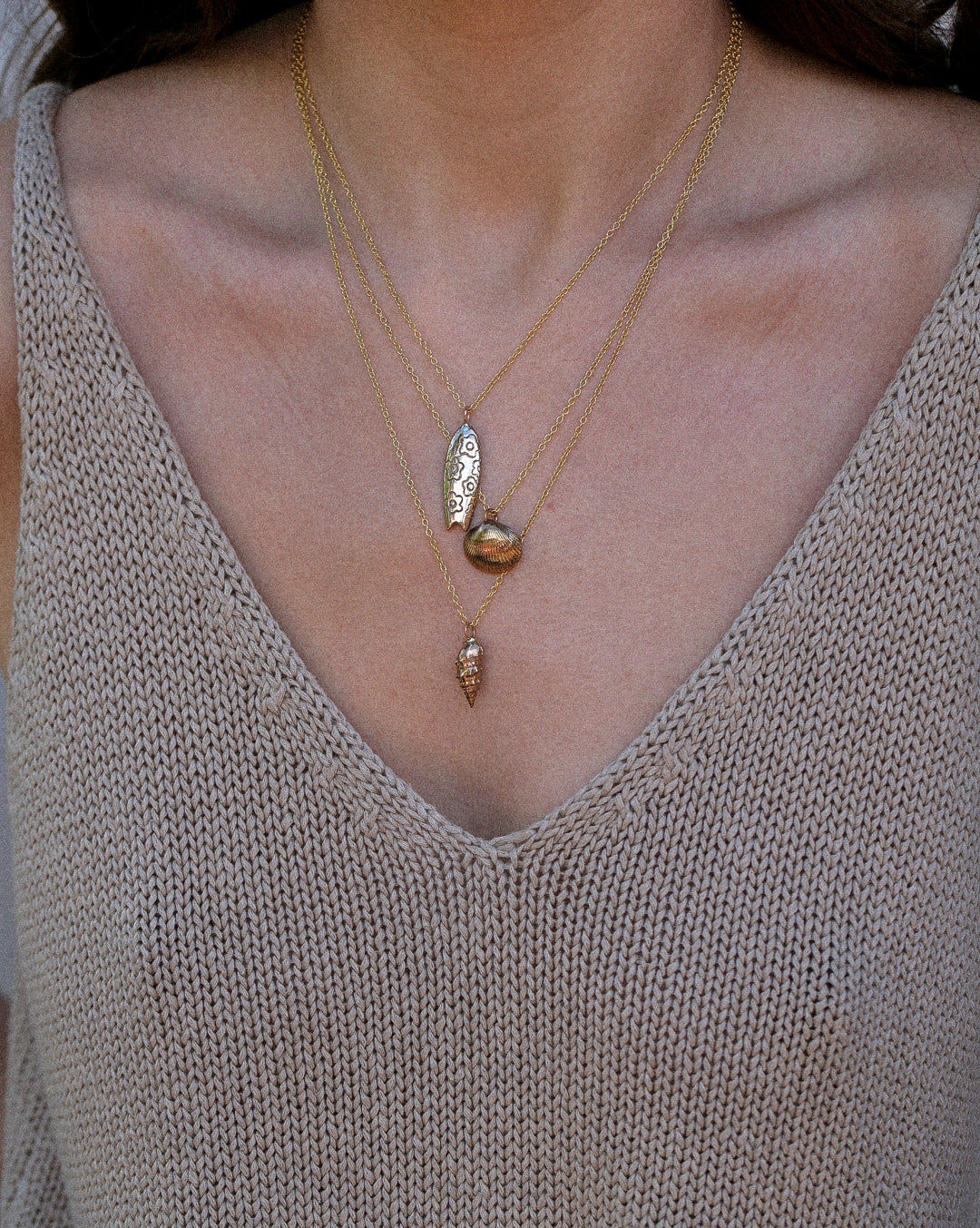 Collier planche de surf fleurs