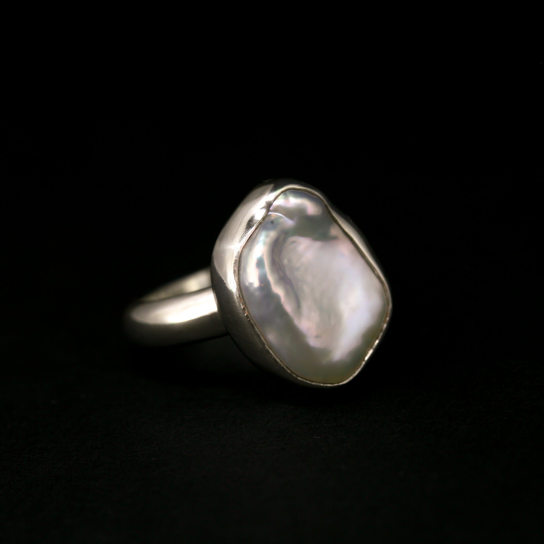 Keshi pearl ring SIZE 6