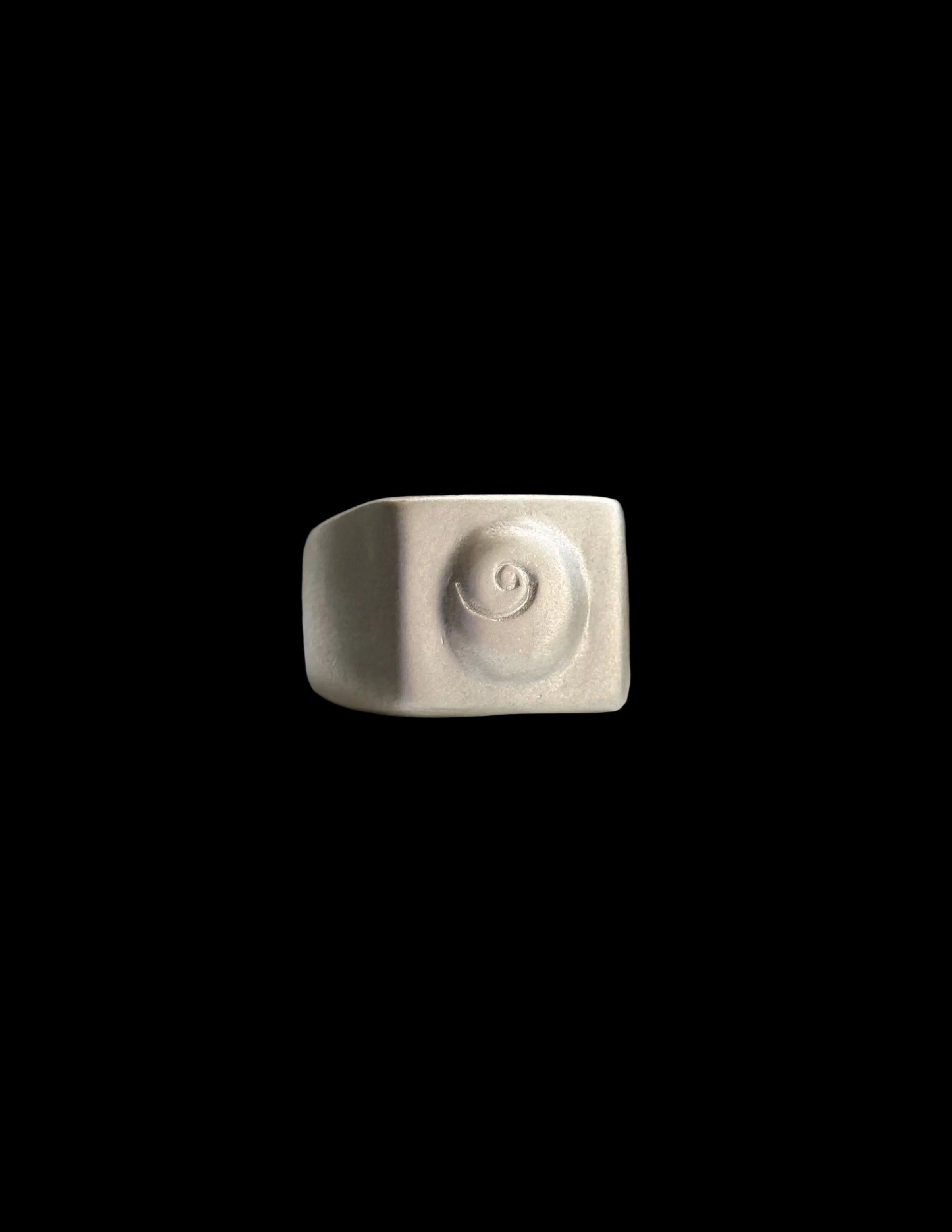 The Eye of Saint-Lucia signet ring