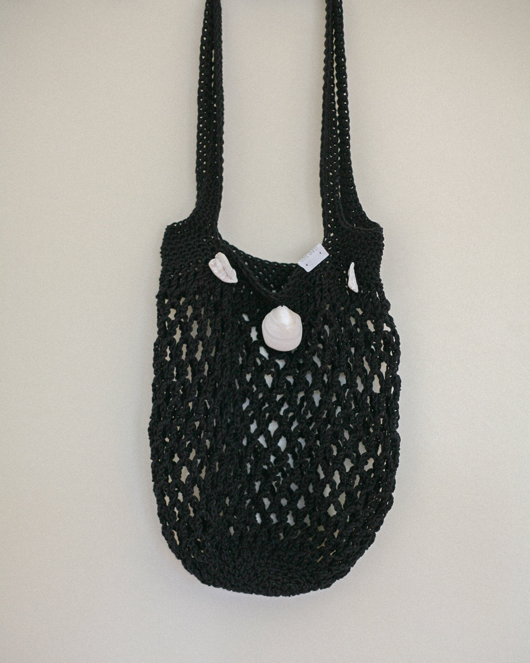 Black market bag with seashell