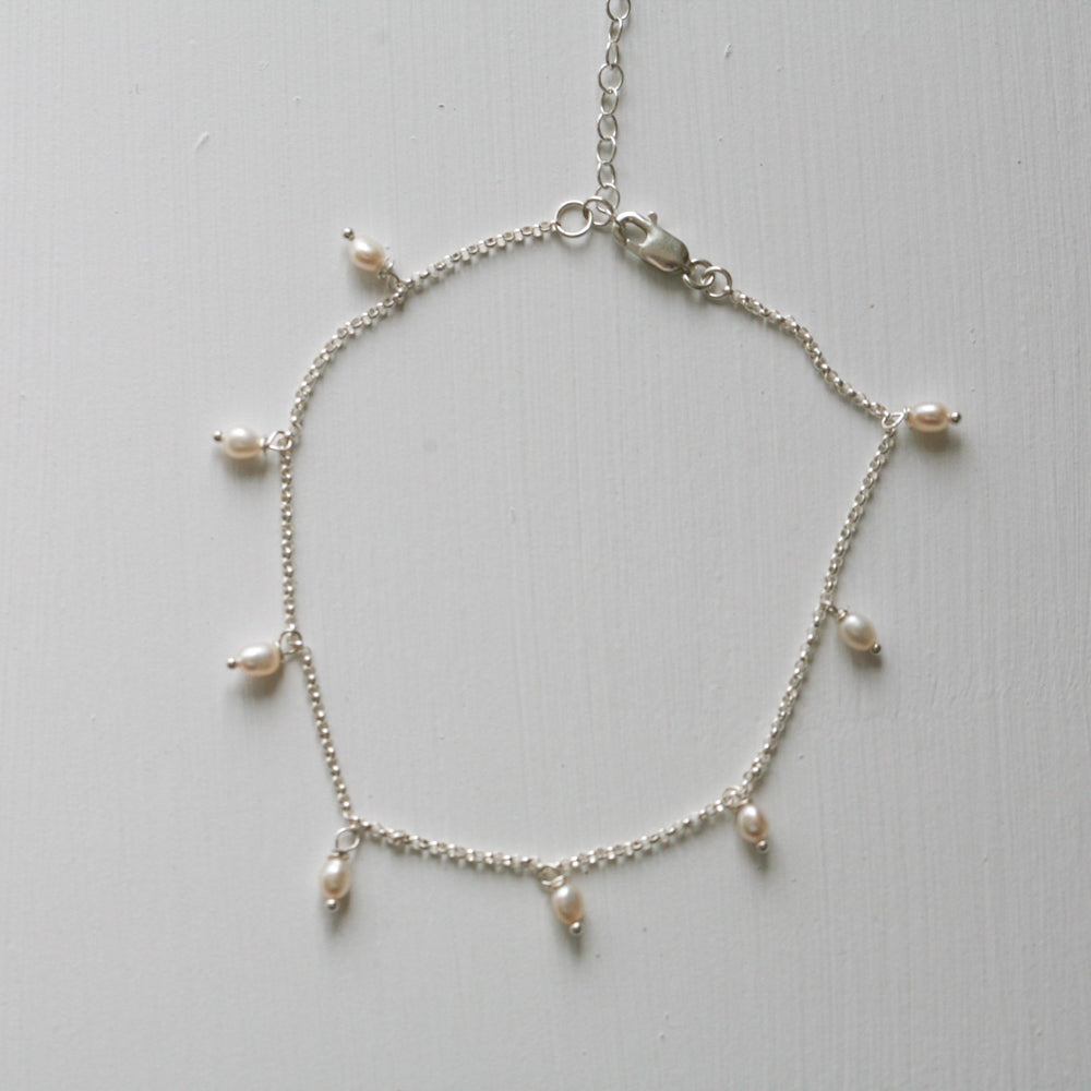 Chaîne de cheville en perles pendantes